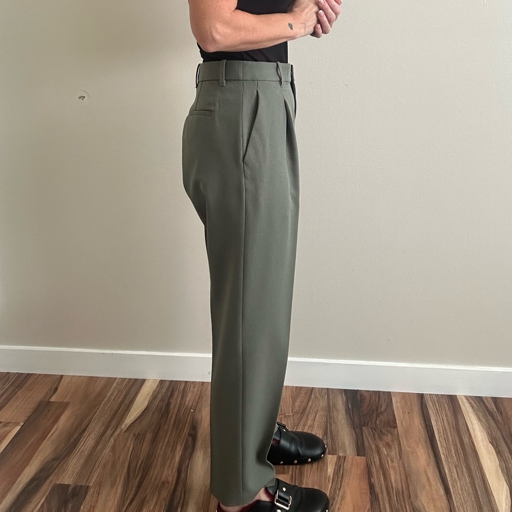 Uniqlo Olive Tailored Straight-Leg Trousers - Picture 2 of 5
